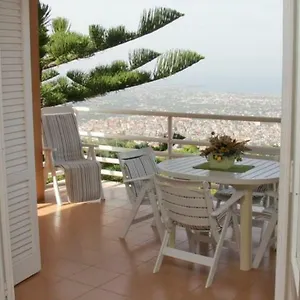 lomarchi-holiday-home.sicilyhotelsitaly.net/
